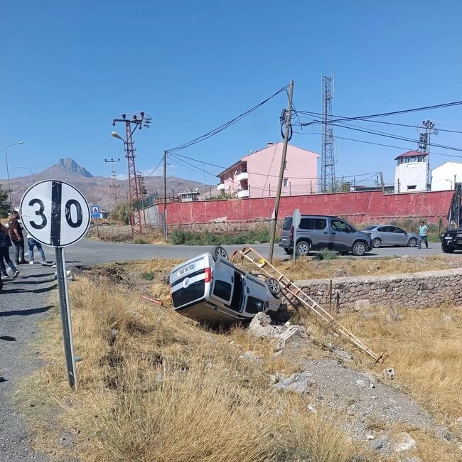 Azərbaycan vətəndaşları Türkiyədə qəzaya düşdü