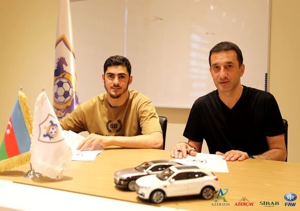 "Qarabağ" yeni transferini açıqladı - FOTO