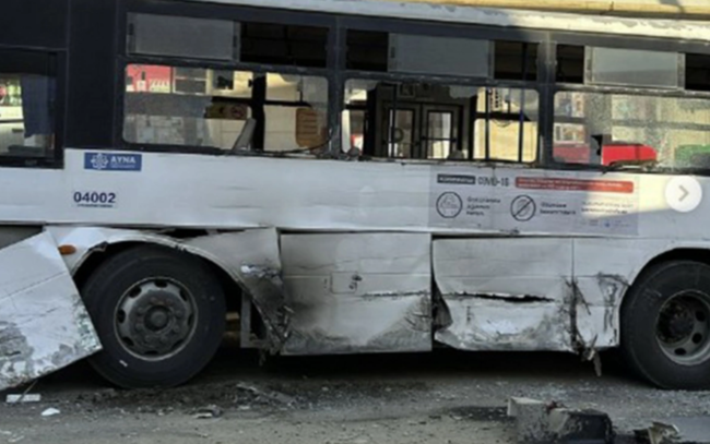 Bakıda daha bir avtobus qəzası, xəsarət alanlar var