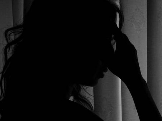 BAKIDA DƏHŞƏT! Qızla tanış olmaq üçün onu bıçaqladı