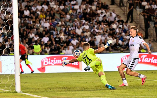 "Qarabağ" "Tvente"yə qarşı - Canlı-Yenilənir