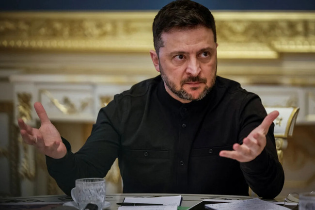 Zelenski: Zaporojyeyə zərbə nəticəsində 12 nəfər ölüb
