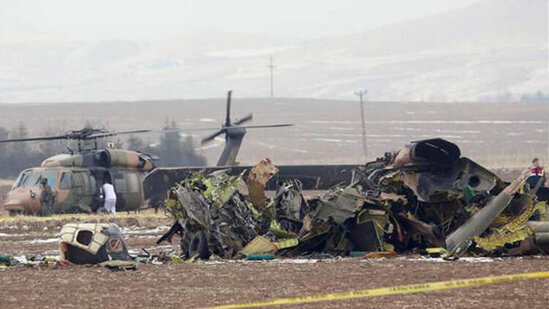 Türkiyədə hərbi helikopter QƏZAYA UĞRADI: Doqquz ölü, dörd yaralı - FOTO