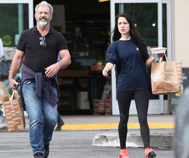 Mel Gibsonun özündən 26 yaş cavan sevgilisi — FOTOLAR
