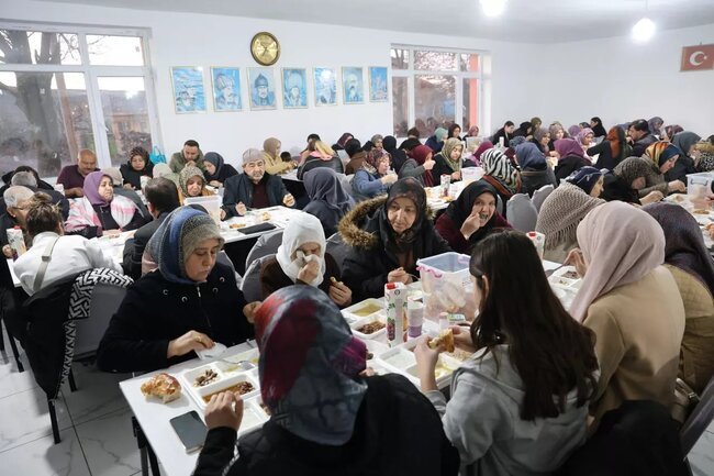 Bu kənddə iftar vaxtı evdə yemək bişirmək qadağan edilib