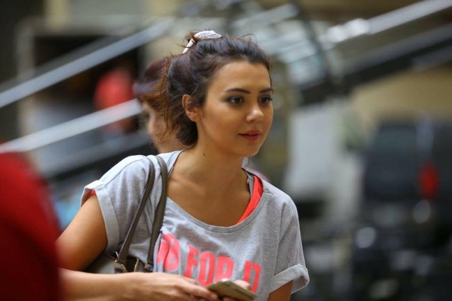 Rəqqasə Oksana elə vəziyyətdə yaxalandı ki... - FOTO