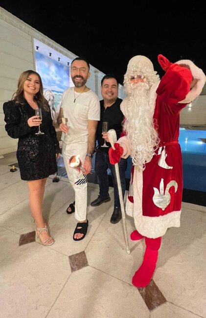 Röya evində Yeni il partisi etdi - FOTOLAR