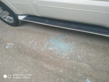 Baş redaktorun avtomobilindən oğurluq edilib - FOTOLAR