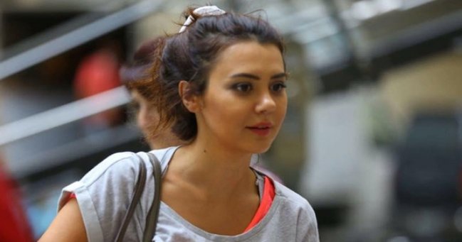 Rəqqasə Oksana elə vəziyyətdə yaxalandı ki... - FOTO