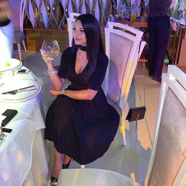 Azərbaycanın sosial şəbəkədə fenomen olan ən gözəl qızları - FOTOLAR