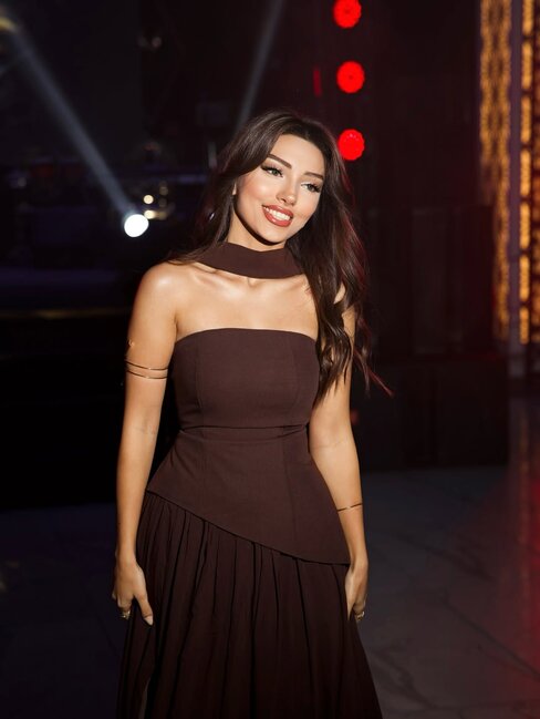 Bu da Şəbnəm Tovuzlunun ÖZÜNDƏN DƏ GÖZƏL QIZI - FOTOLAR