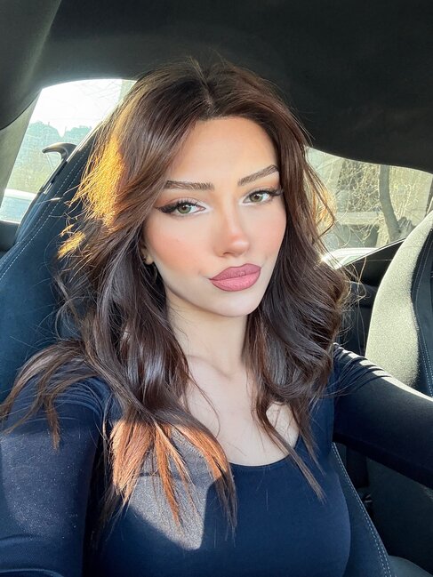 Bu da Şəbnəm Tovuzlunun ÖZÜNDƏN DƏ GÖZƏL QIZI - FOTOLAR