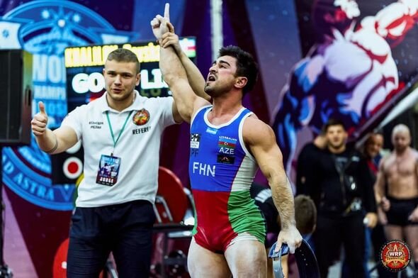 Azərbaycanlı idmançı Moskvada dünya rekordu qırıb çempion oldu - FOTO
