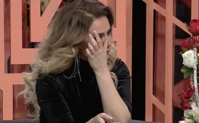 Roza Zərgərli efirdə ağladı - VİDEO