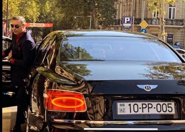 Rüfətin bahalı maşını və nömrə nişanı - Foto