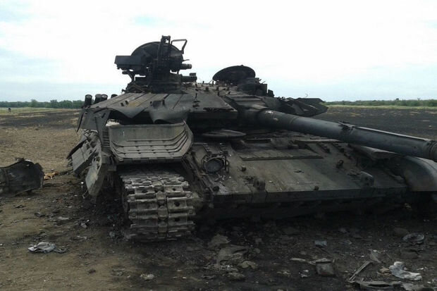 Rusiyanın iki tankı və bir piyada döyüş maşını məhv edildi - RƏSMİ + FOTO