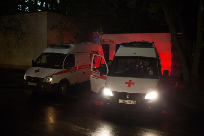 Avtobus tırla toqquşdu: 2 ölü, 30 yaralı - VİDEO