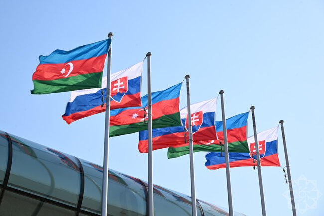 Slovakiya Prezidentinin səfəri başa çatdı - Fotolar