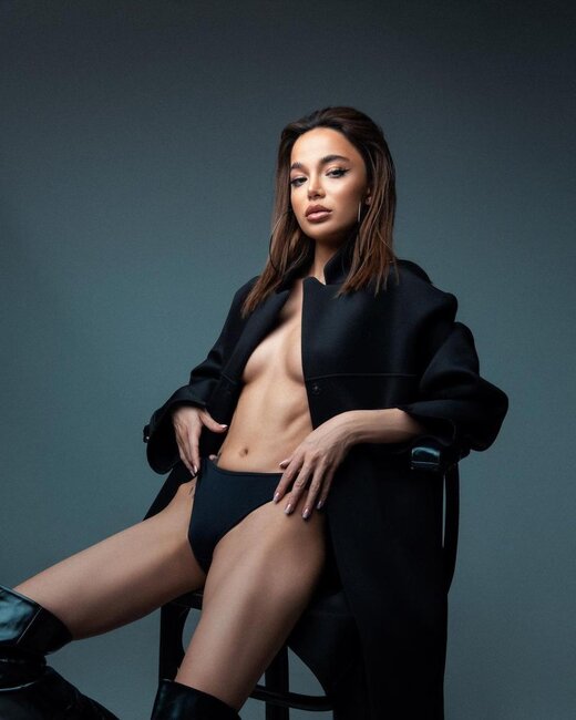 Səmra açıq-saçıq FOTOLARI ilə gündəmdə