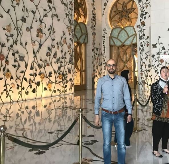 Zaurun ATV-də reklam etdiyi, insanları aldadan həkimin məsciddən FOTOLARI