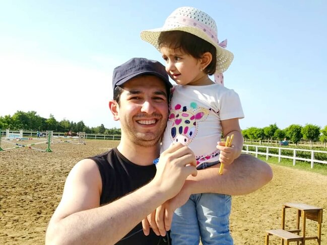 Azərbaycanlı aparıcının ailəsi ilə istirahət FOTOLARI