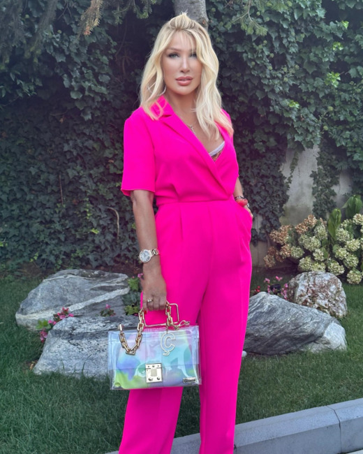 Seda Sayan gənc görünmək üçün bunu da etdi: Sünnət dərisindən... - FOTO+VİDEO