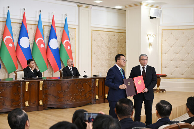 Azərbaycan-Laos sənədləri mübadilə edildi - Fotolar
