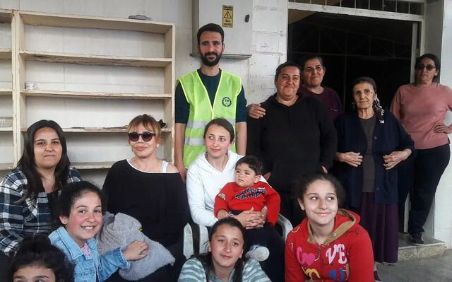 Sezen Aksu zəlzələ bölgəsinə gedib belə dəstək oldu - FOTO