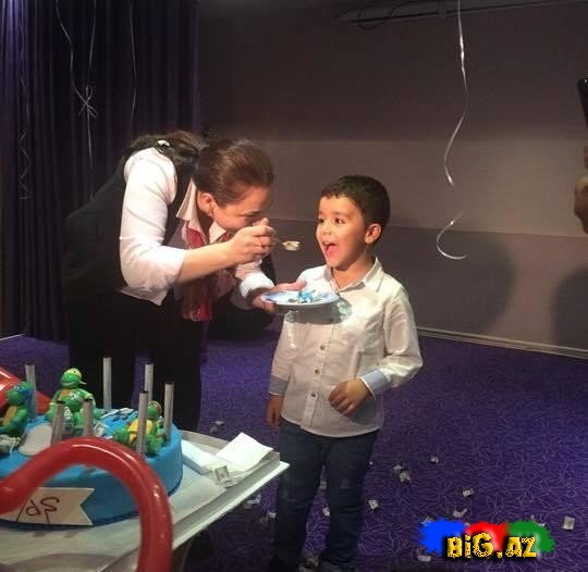 Röyanın oğlunun ad günündən fotolar