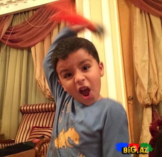 Röyanın oğlunun ad günündən fotolar