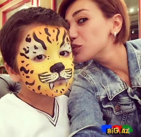 Röyanın oğlunun ad günündən fotolar