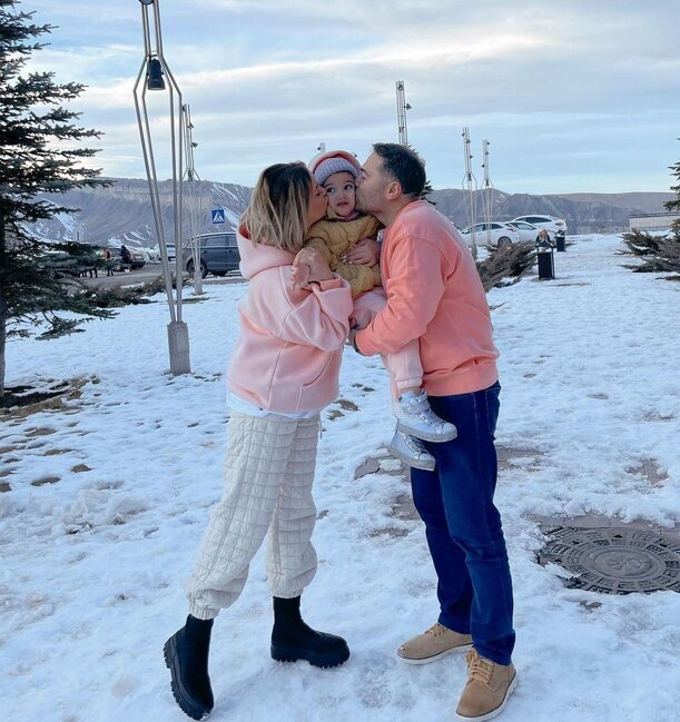 Məşhurlar qar içində - FOTOLAR