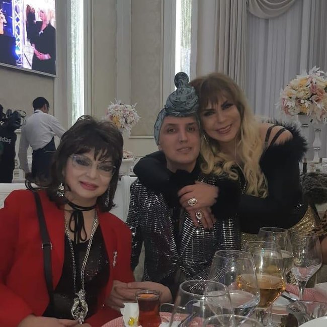 Əməkdar artist ad günü etdi – FOTOLAR