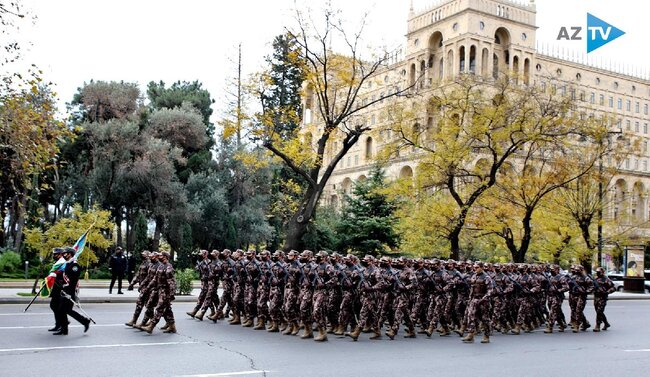 Hərbçilərimiz parada hazırlaşır - FOTOLAR