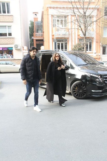 Fahriye Evcen aylar sonra üzə çıxdı – Fotolar
