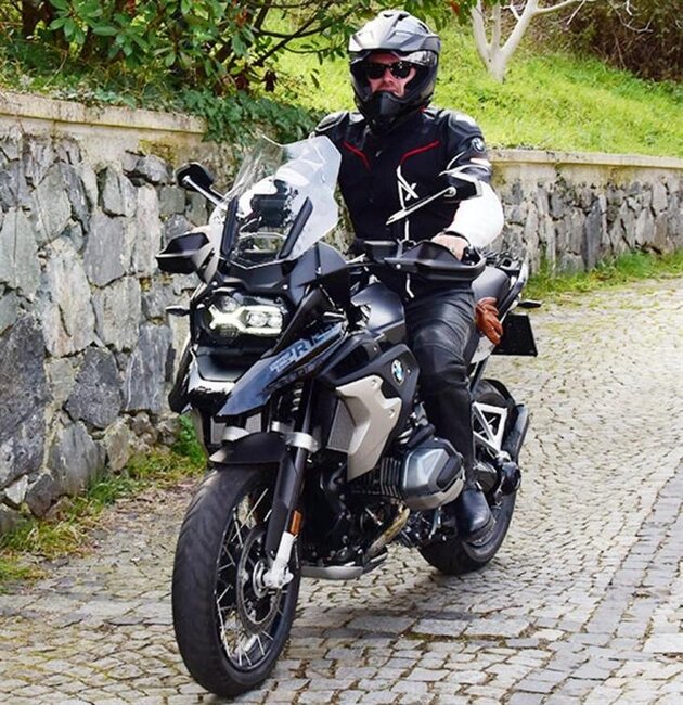 Kıvanç Tatlıtuğun 350 minlik motosikleti - Fotolar