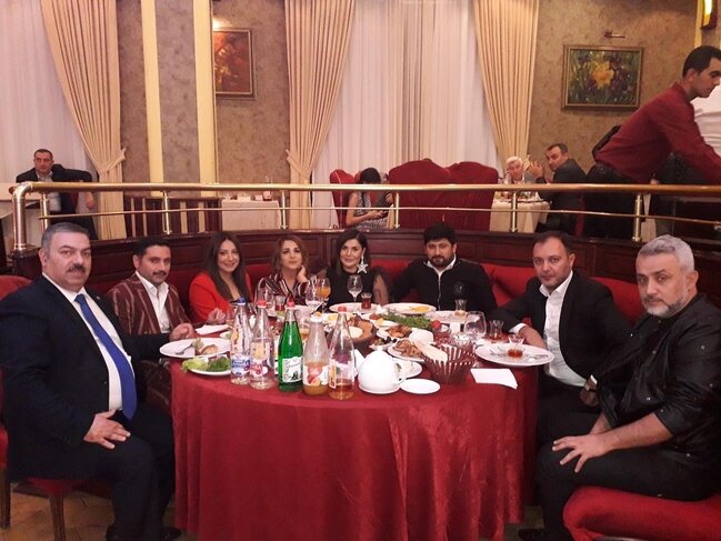İzzət oğluna təmtəraqlı ad günü etdi - FOTOLAR