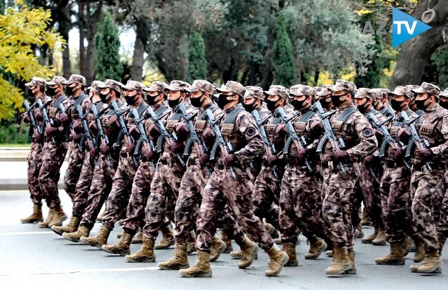 Hərbçilərimiz parada hazırlaşır - FOTOLAR