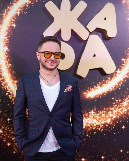 Ulduzlar qırmızı xalçada - Fotolar