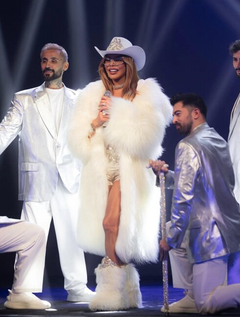 54 yaşlı Aygün Kazımova görünüşü ilə AĞILLARI BAŞDAN ALDI - FOTOLAR