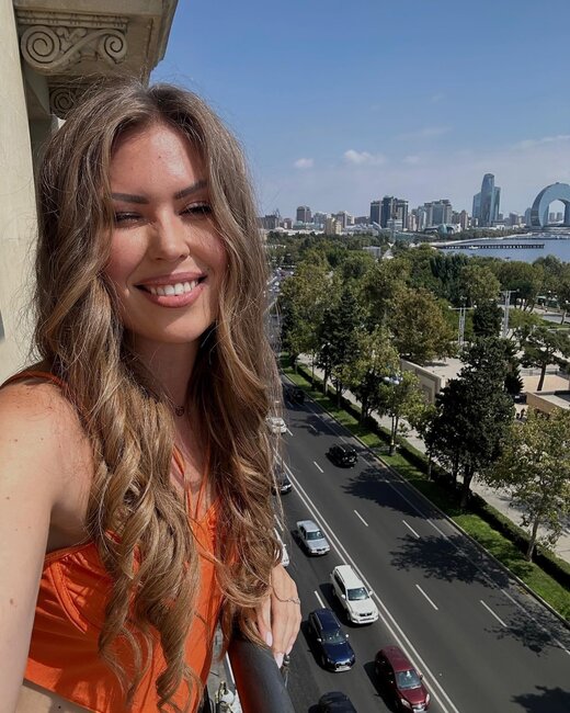 Dünyanı gəzən məşhur bloger Bakıya gəldi - Fotolar