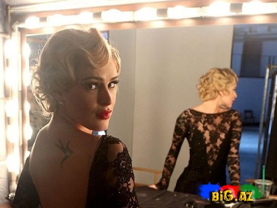 Bryus Uillis və Demi Murun qızından erotik - FOTO