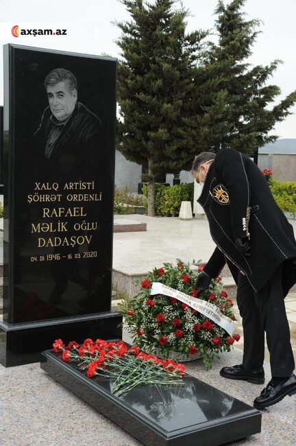 Ailəsi Rafael Dadaşovun məzarında - Fotolar