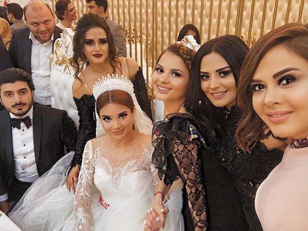 Məşhur cütlüyün toyundan Video+Fotolar