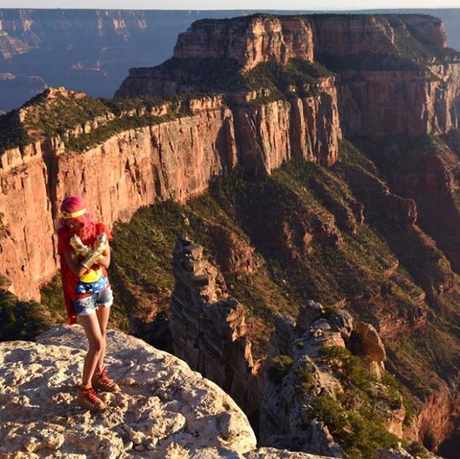 Fenomen cütlük uçurumdan düşüb öldü - Fotolar