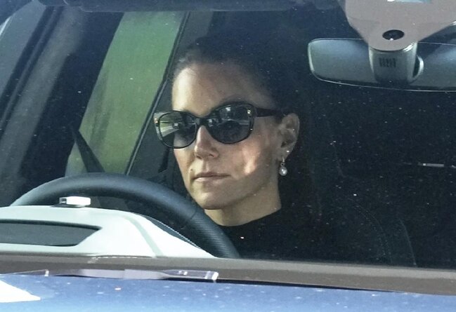 Kraliçanın ölümündən sonra ilk dəfə görüntüləndi