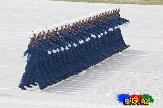 Çin ordusundan qeyri-adi- FOTO