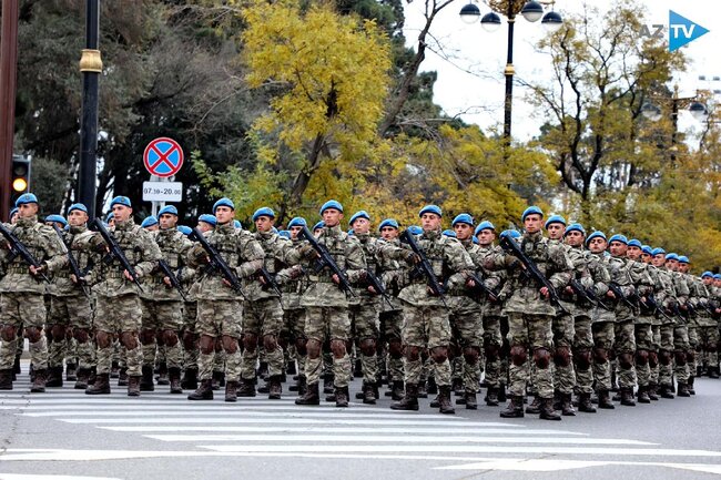 Hərbçilərimiz parada hazırlaşır - FOTOLAR