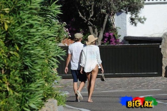 40 yaşlı Di Kaprio 25 yaşlı sevgilisi ilə - FOTO