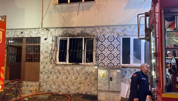 Kişi uşaqlarının və həyat yoldaşının yaşadığı evə od vurdu - FOTO